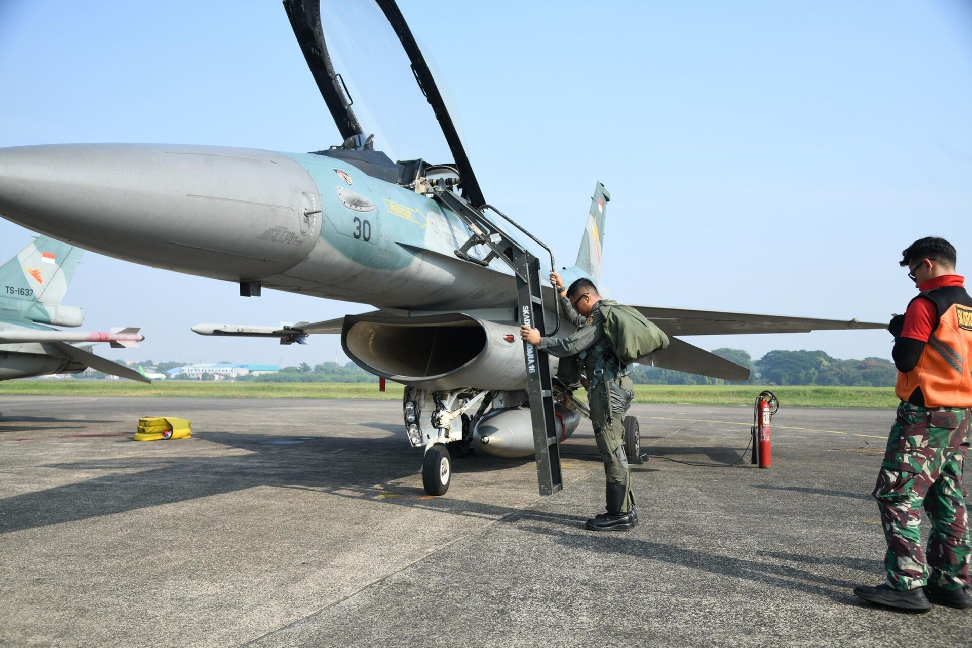 F-16 Fighting Falcon